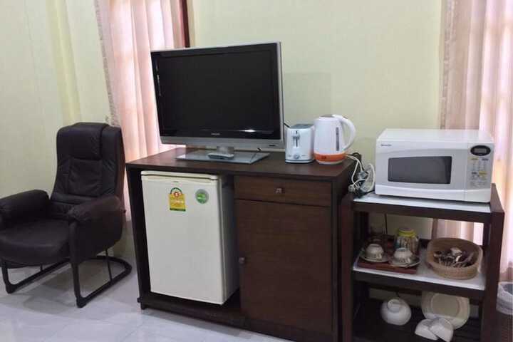 Room 14 of 24