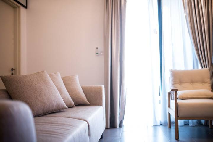 Room 35 of 82