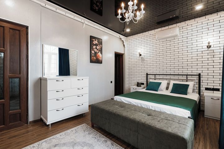 Room 87 of 126