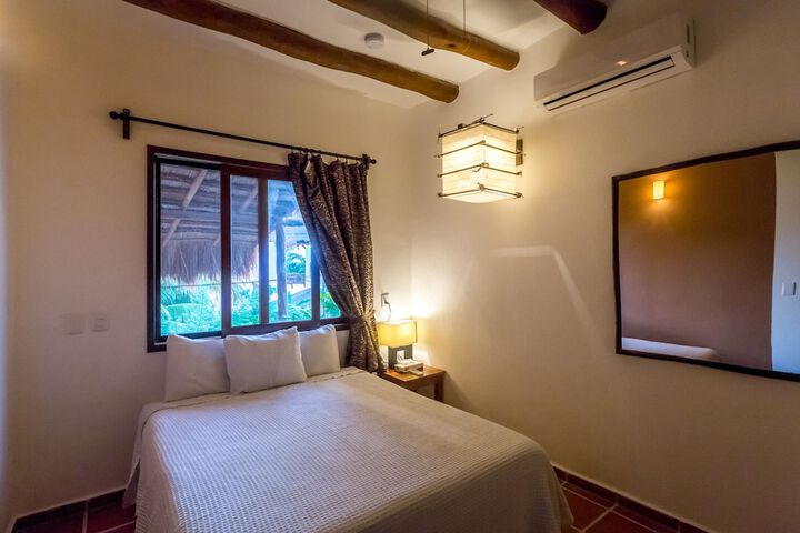 Room 11 of 94