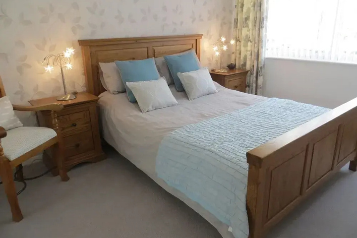Room 3 of 9