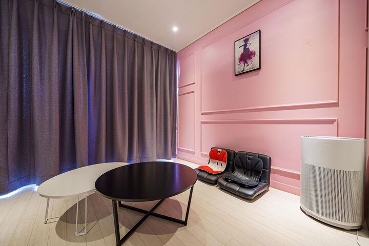 Room 65 of 82