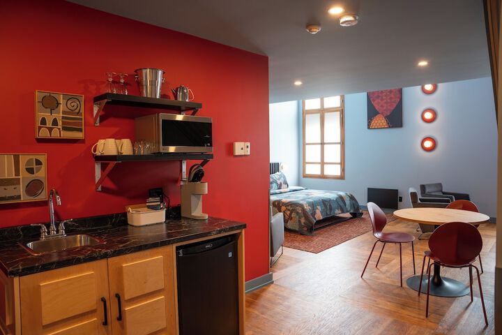 Room 4 of 50
