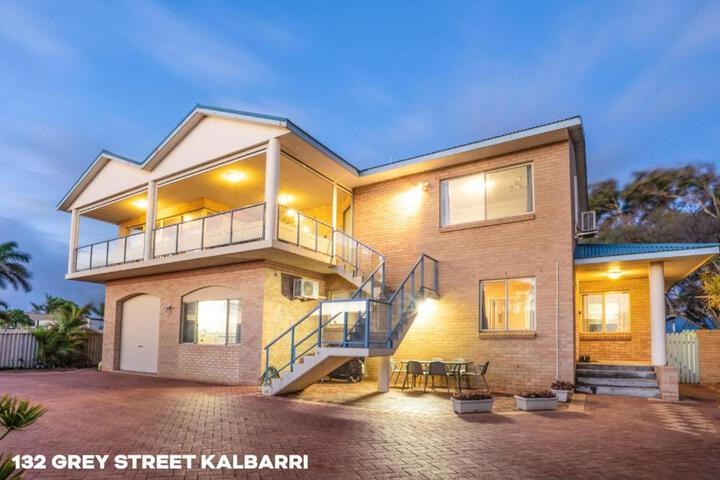 Sunsets on Murchison Top Only - Kalbarri WA