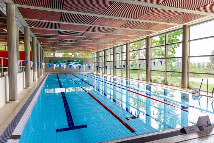 Pool 13 of 26