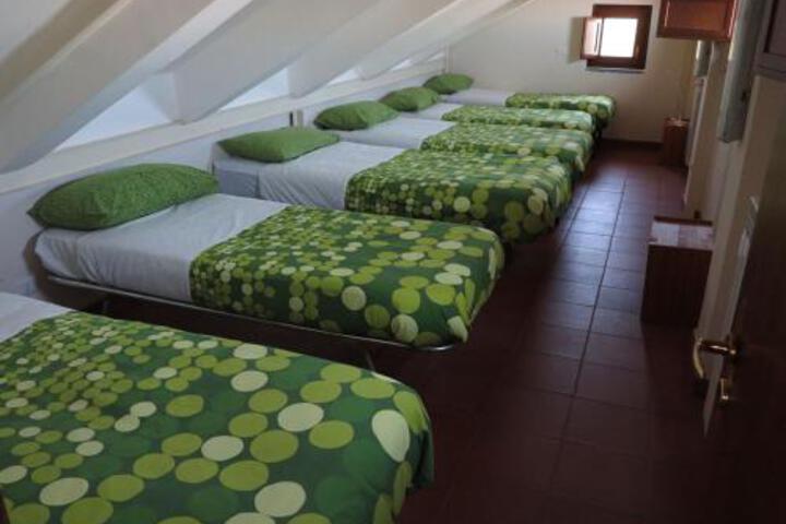 Room 3 of 5