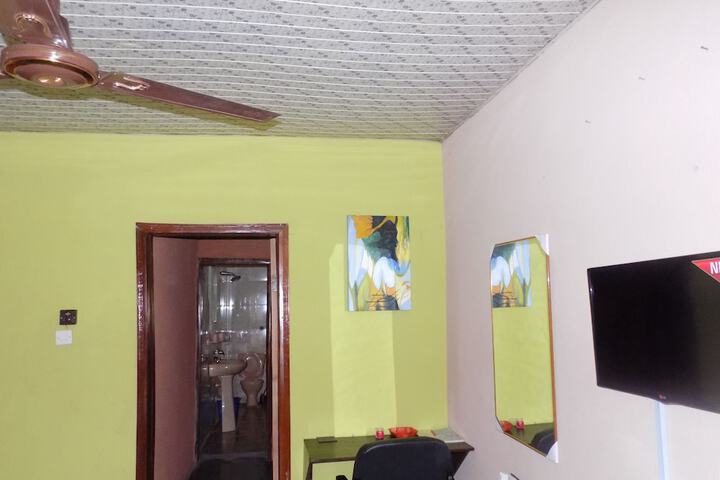Room 4 of 46