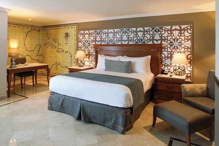 Room 15 of 61