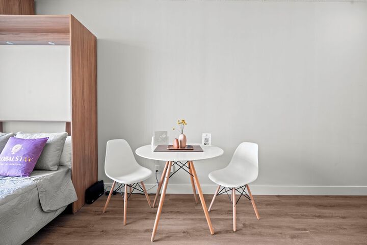 Room 38 of 330