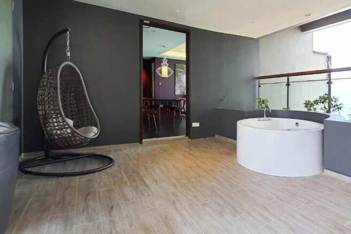 Hotel 69 of 84