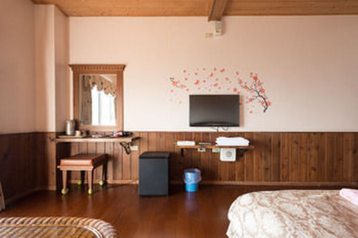 Room 18 of 65