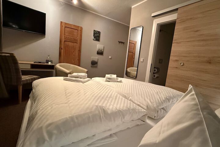 Room 10 of 47