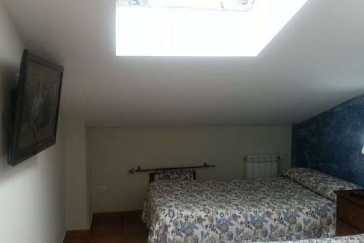 Room 10 of 21