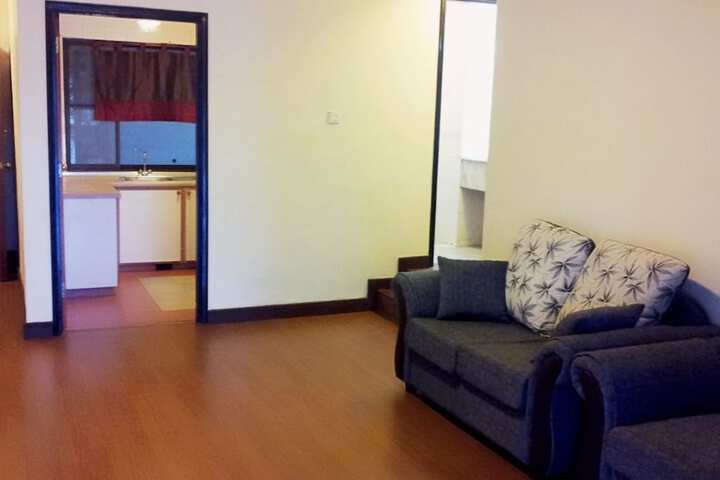 Room 10 of 20