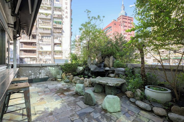 Terrace/Patio 21 of 40