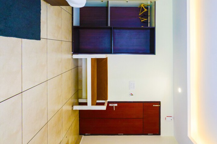 Room 15 of 110