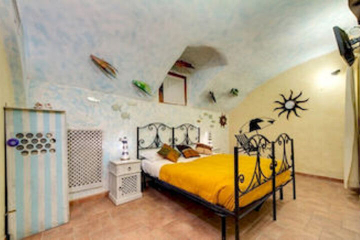 Room 98 of 168