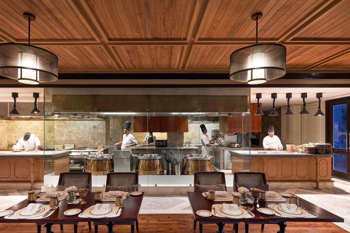Dining 204 of 320