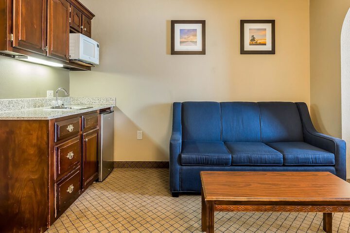 Standard | King Bed (5 of 22)