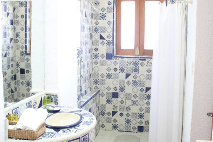 Room 30 of 46