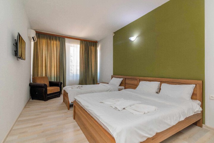 Room 3 of 24