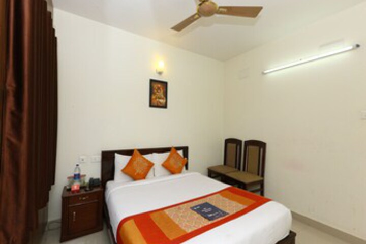 Room 9 of 23