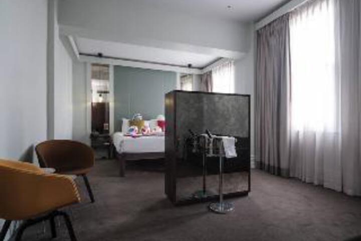 Room 19 of 22