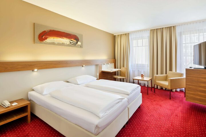 Room 45 of 50