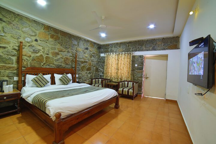 Room 29 of 77