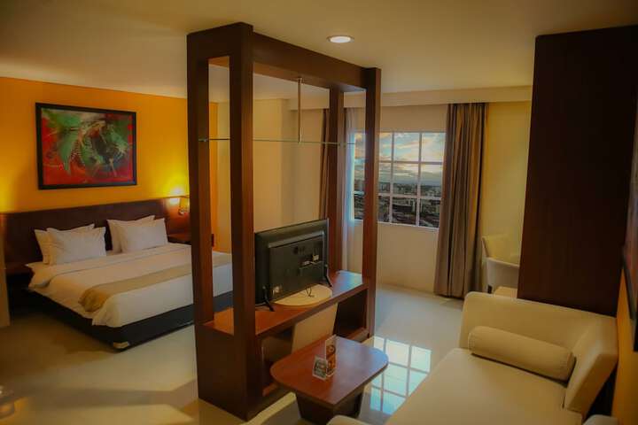 Room 13 of 70