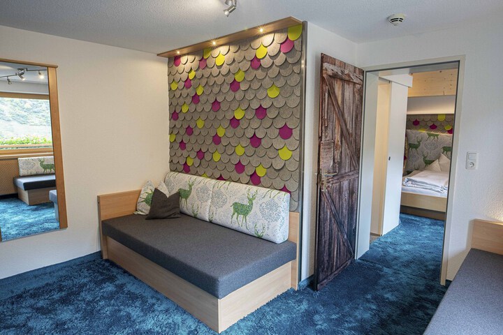 Room 57 of 149