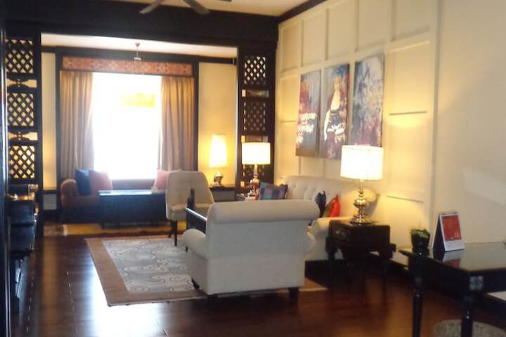 Room 32 of 57