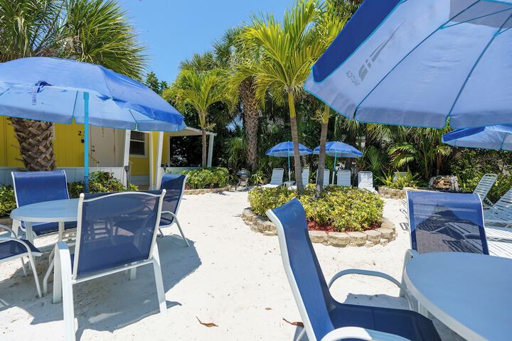 Hotel Exterior 314 of 359