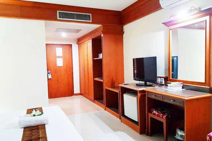 Room 34 of 72