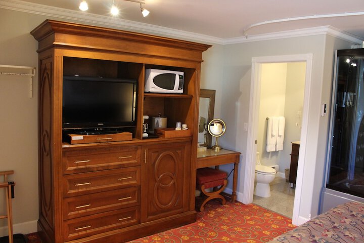 Room 3 of 34
