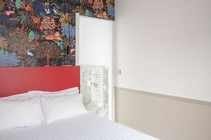 Room 13 of 69