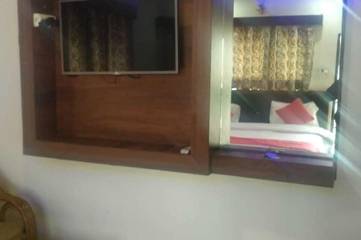 Room 27 of 28