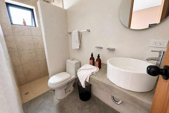 Room 7 of 28