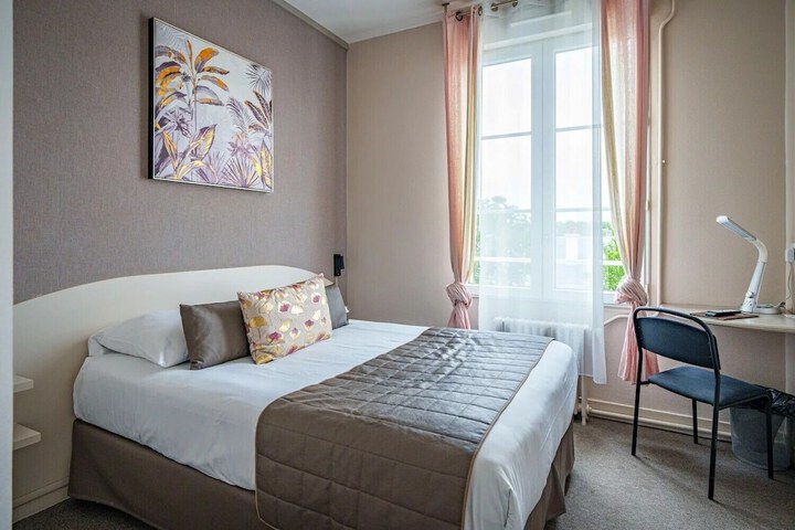 Room 10 of 44