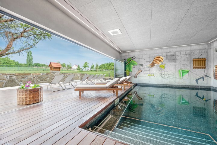 Pool 49 of 76