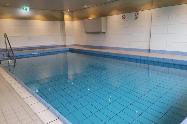 Pool 9 of 13