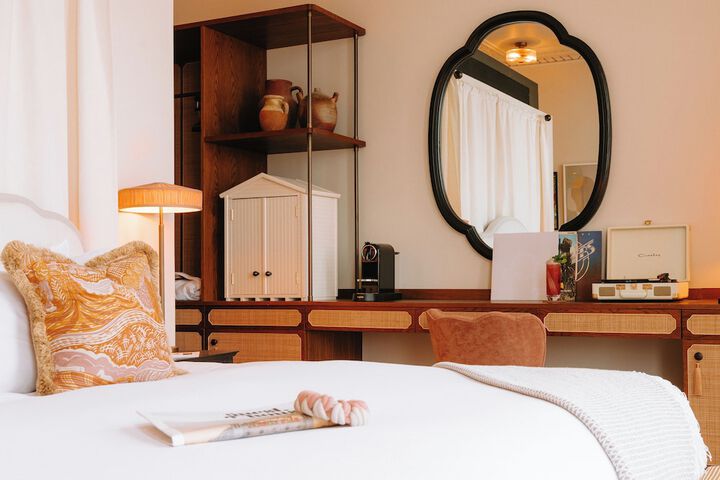 Hotel Interior 107 of 137