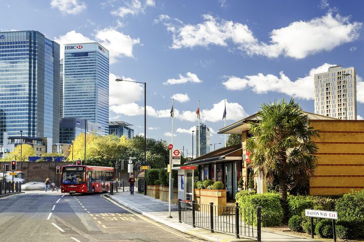 ibis London Docklands Canary Wharf London | Bookonline.com