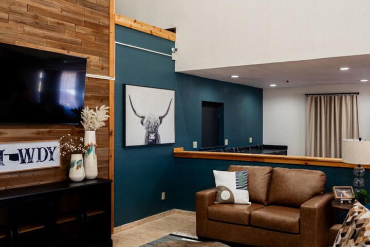 Hotel Interior 7 of 41