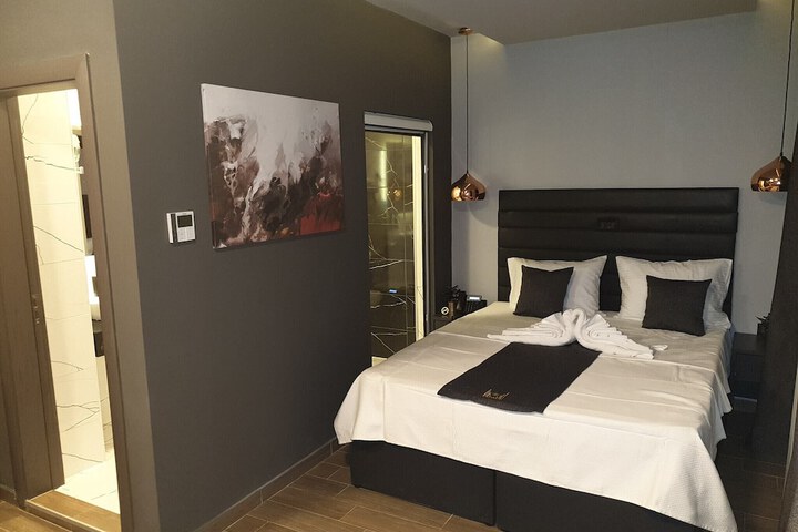 Room 14 of 52