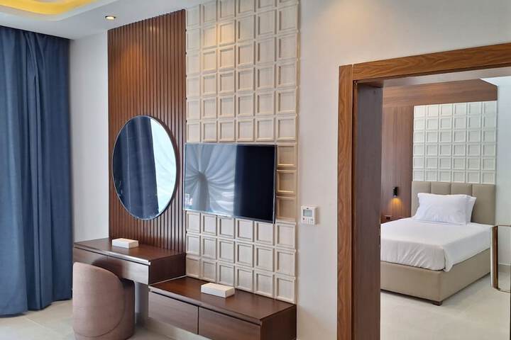 Room 29 of 63