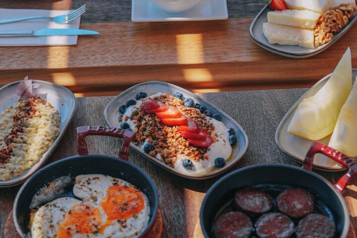 Breakfast/Coffee Service 42 of 50
