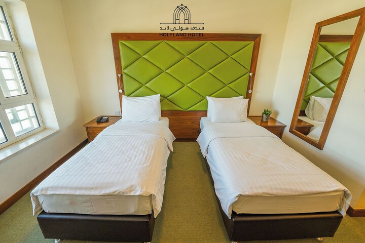Room 37 of 64