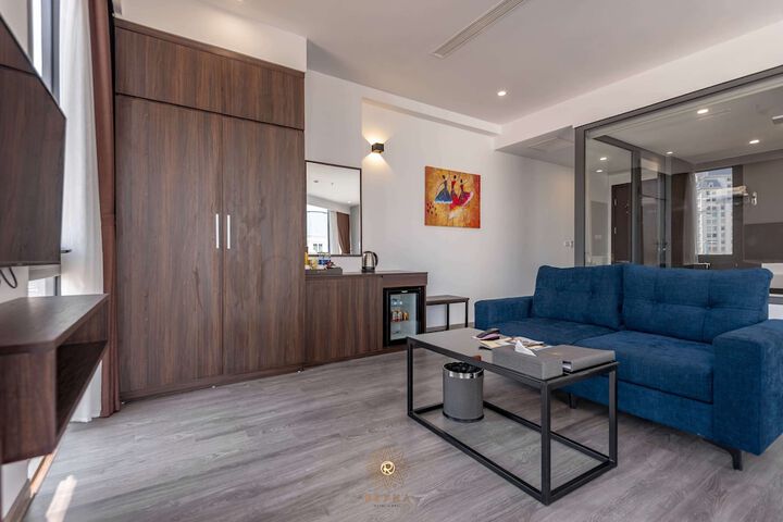 Room 34 of 100