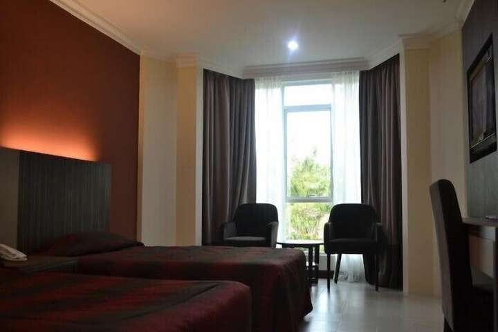 Room 10 of 49